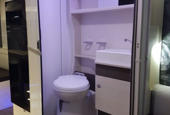 WC WC